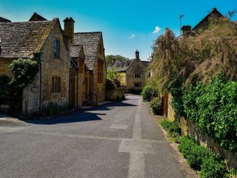 cotswolds-5495080_1.jpg