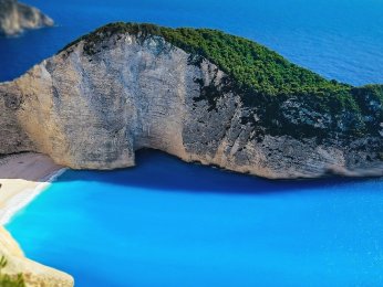 navagio-1743152_1920.jpg