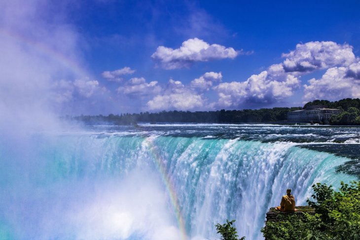 niagara-falls-3510870_1920-(1).jpg