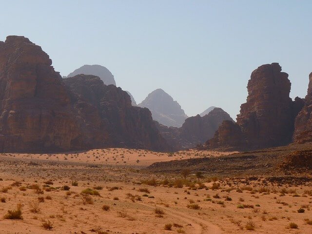 wadi-rum-3026_640.jpg